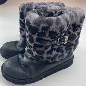 🎉SOLD🎉 Ugg Size 6 M Women’s Ellee Leather Boots